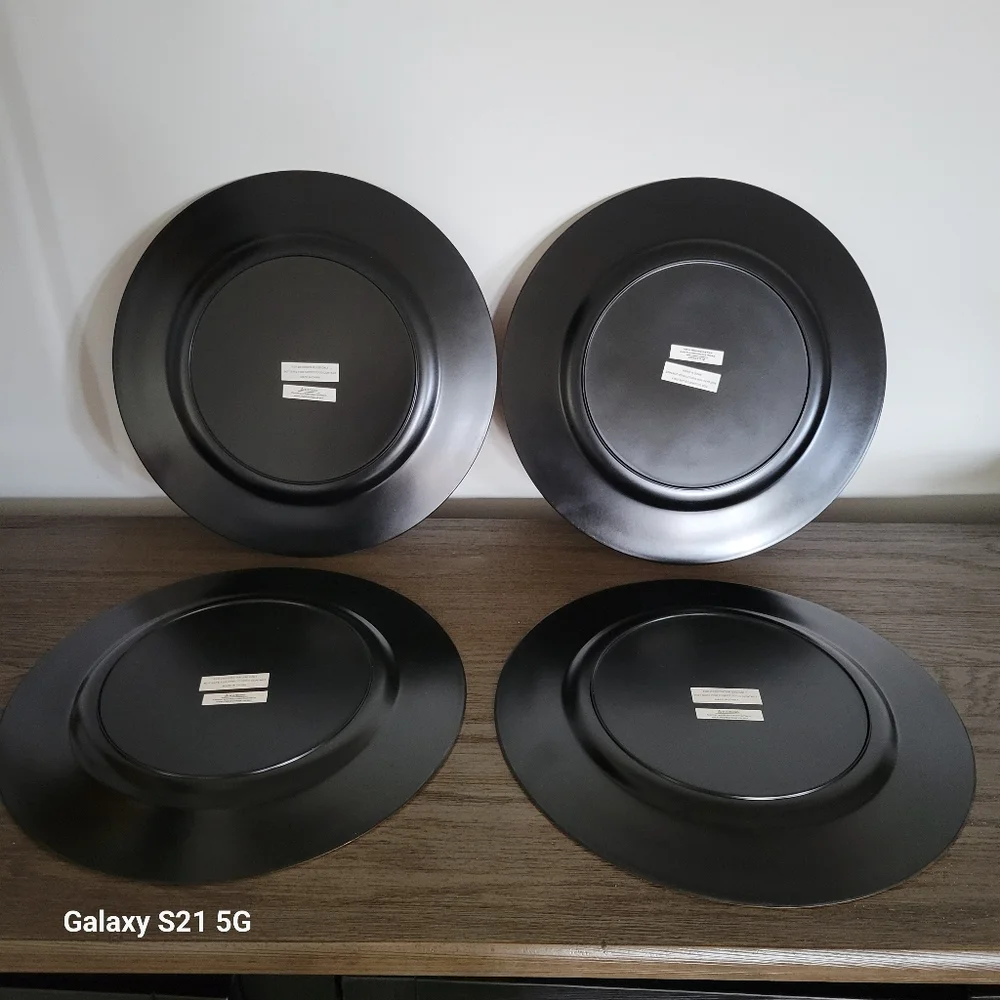 4 (Four) Christmas Chargers - Picture 3 of 4